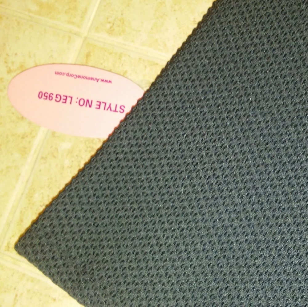 🌺SALE Black Tummy Control Leggings - Picture 6 of 7